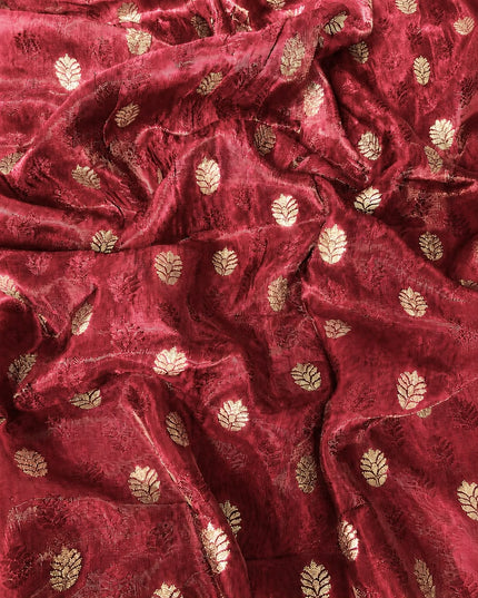 Green Silk Saree with Checks Design And Temple Design Border -Pink