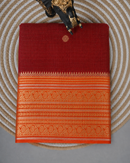 Green Silk Saree With Golden Zari Butties And Kanchi Border - red