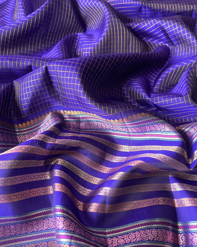 Pure Pattu Saree With Golden Check Weaving and Flower Buttes and Contrast Border -  Bottle Green