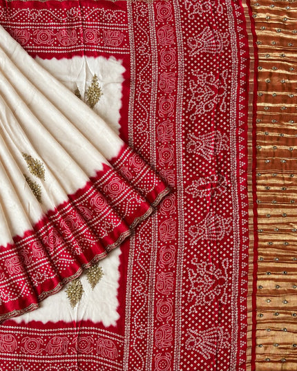 Gajji Silk  Bandhani Printed Saree with Embellished Running Blouse and Kardhana Scallop Border - Light Pink