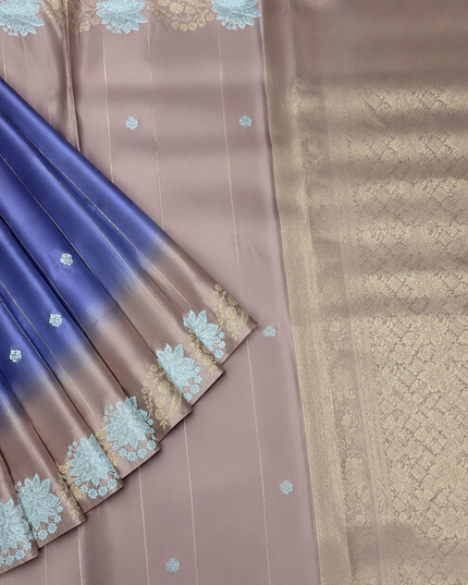 Manipuri kota  Gold and silver  Zari weaving Buttis  with Checks Design and Satin Border -Lavender