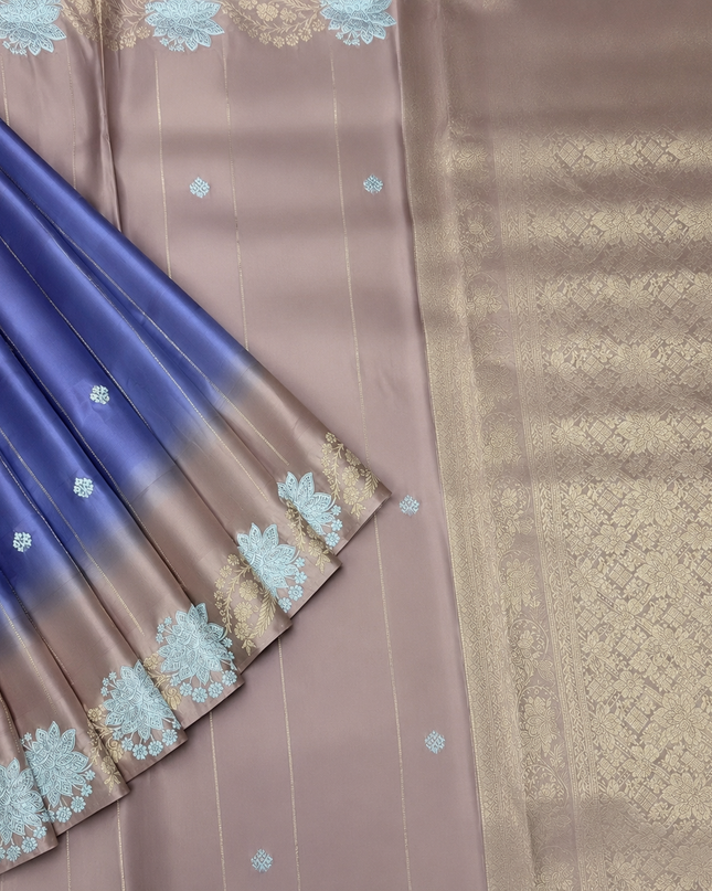 Manipuri kota  Gold and silver  Zari weaving Buttis  with Checks Design and Satin Border -Lavender