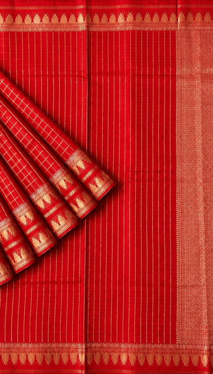 Green Silk Saree with Checks Design And Temple Design Border - Red