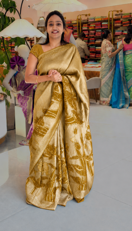 Heritage Banaras Saree With Gold and Silver Zari Weaving Lotus Design -Mustard