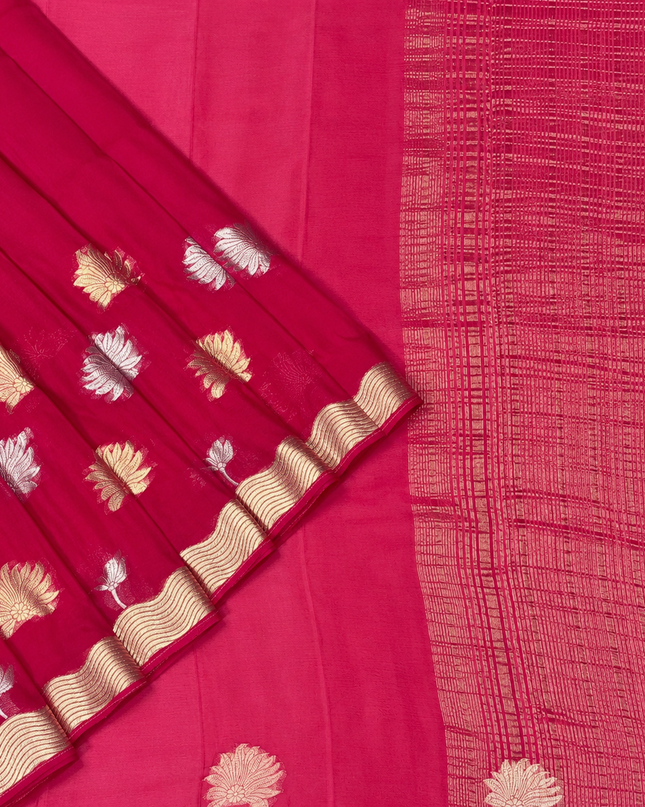 Wrinkle crepe saree with Gold and Silver Zari Butties with Golden Zari Border - Rani Pink