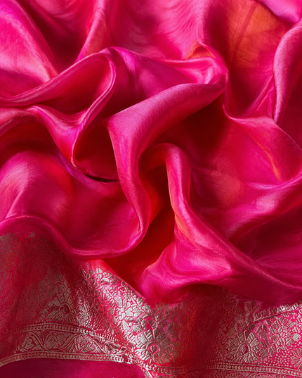 Banaras Crepe Saree With Shibori and Meenakari Weaving Golden Zari Border - pink