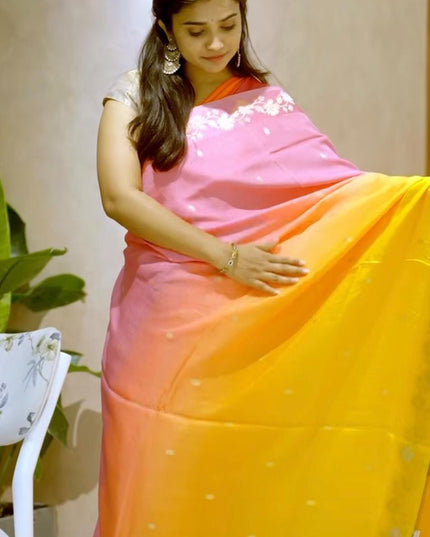 Manipuri kota  Golden Zari weaving Buttis  with Banaras Border - Light Yellow