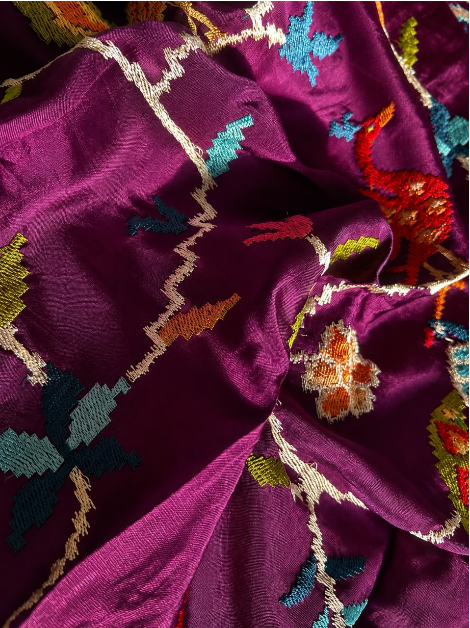 Munga Silk Saree With Gold and Silver Peacock and Elephant Butties Golden  Zari Elephant Design  Border - Purple