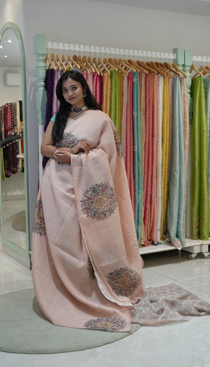 Tissue linen saree with floral Butties And Dori work With scallop border - Peach