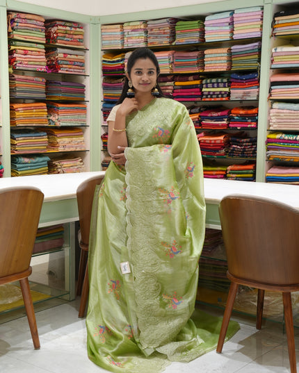 Soft Crush Saree With Thread Embordery Birds Design And Scallop Border- Green