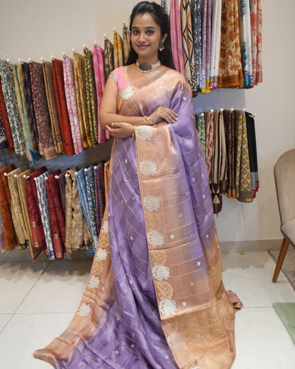 Manipuri kota  Gold and silver  Zari weaving Buttis  with Checks Design and Satin Border -Lavender