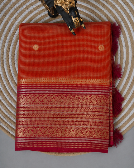 Green Silk Saree With Golden Zari Butties And Kanchi Border - Orange & Rani Pink
