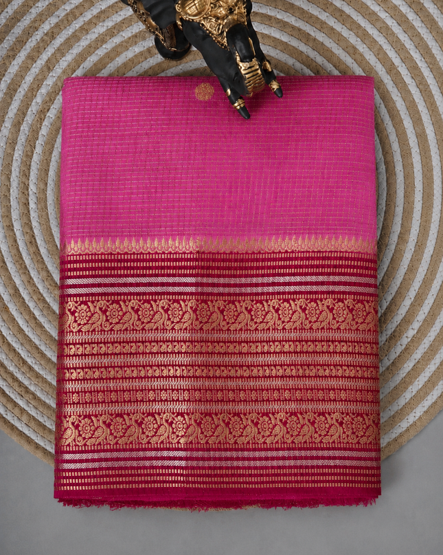 Green Silk Saree With Golden Zari Butties And Kanchi Border - Baby pink