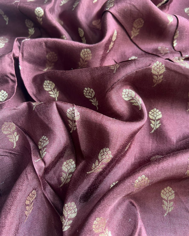 Dola Silk Saree with Small Elephant Design Gap Border - Red