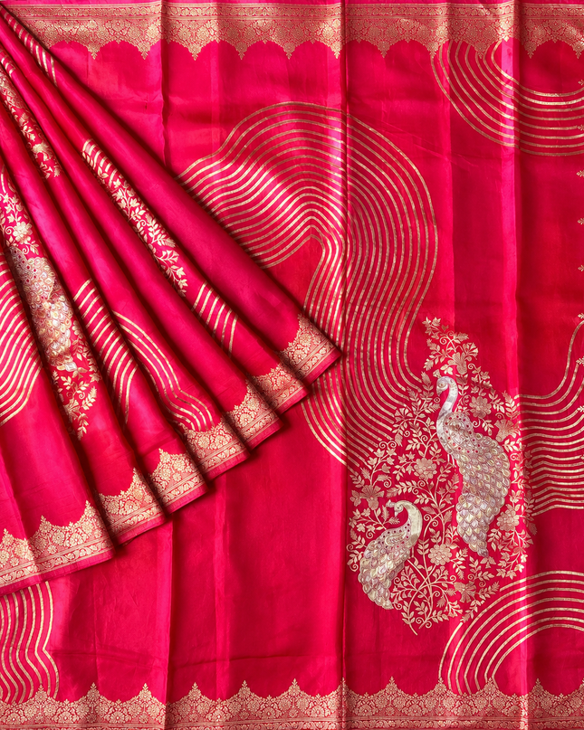 Banaras Crepe Saree With Shibori and Meenakari Weaving Golden Zari Border - pink