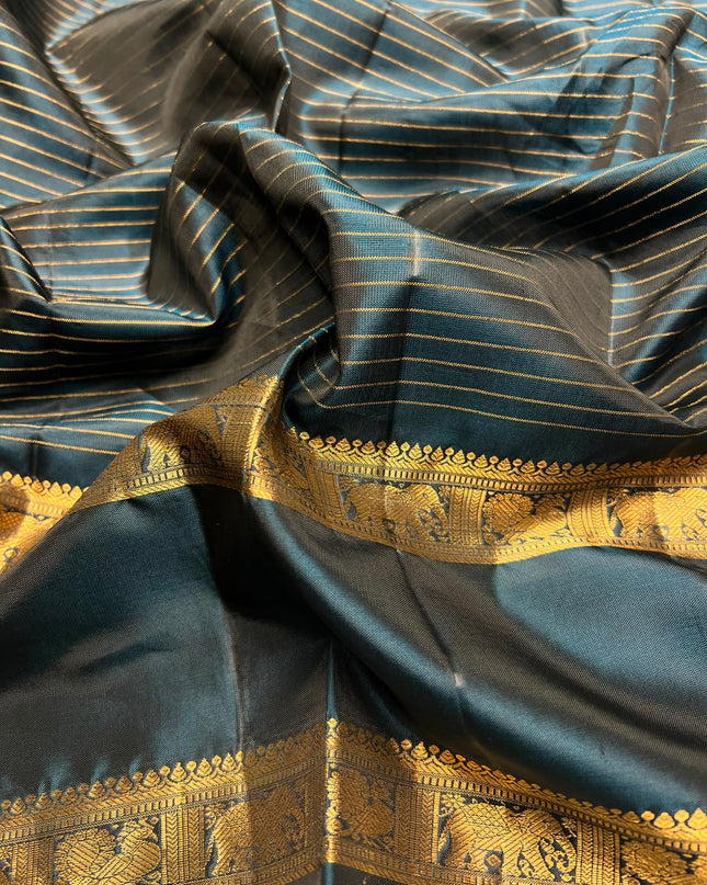 Pure Kanchi Pattu Saree With Allover Checks And Gap Border - Mehandi Green