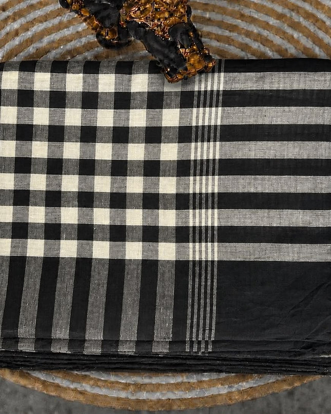 Cotton Saree With Checks Design and Tassels -  Black