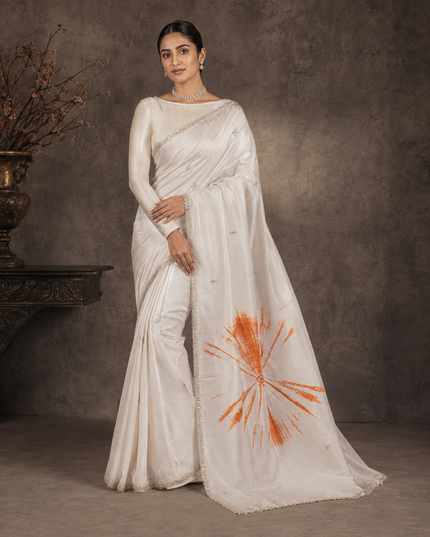 Italian Crepe Saree With Kardhana Work and Scallop Border - Off white