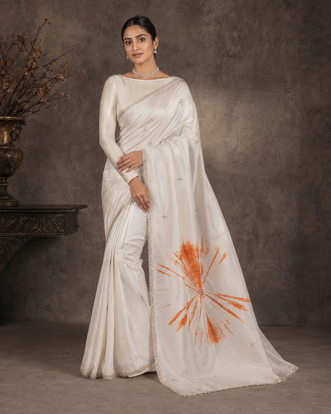 Italian Crepe Saree With Kardhana Work and Scallop Border - Off white
