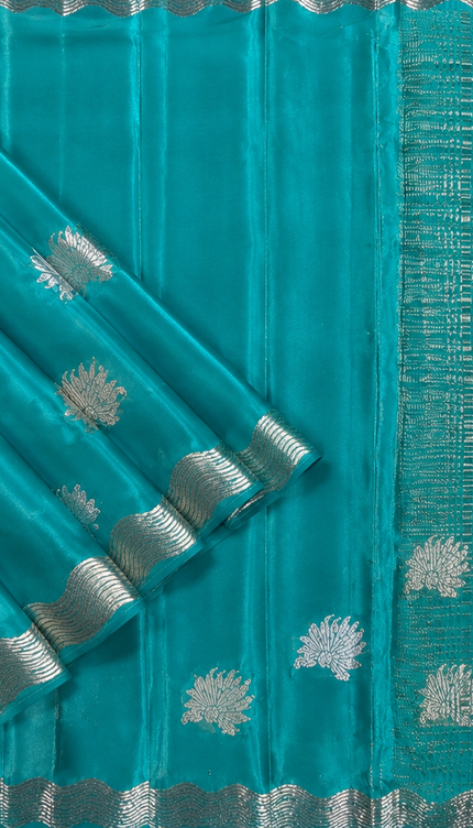 Wrinkle crepe saree with Gold and Silver Zari Butties with Golden Zari Border- Rama Green