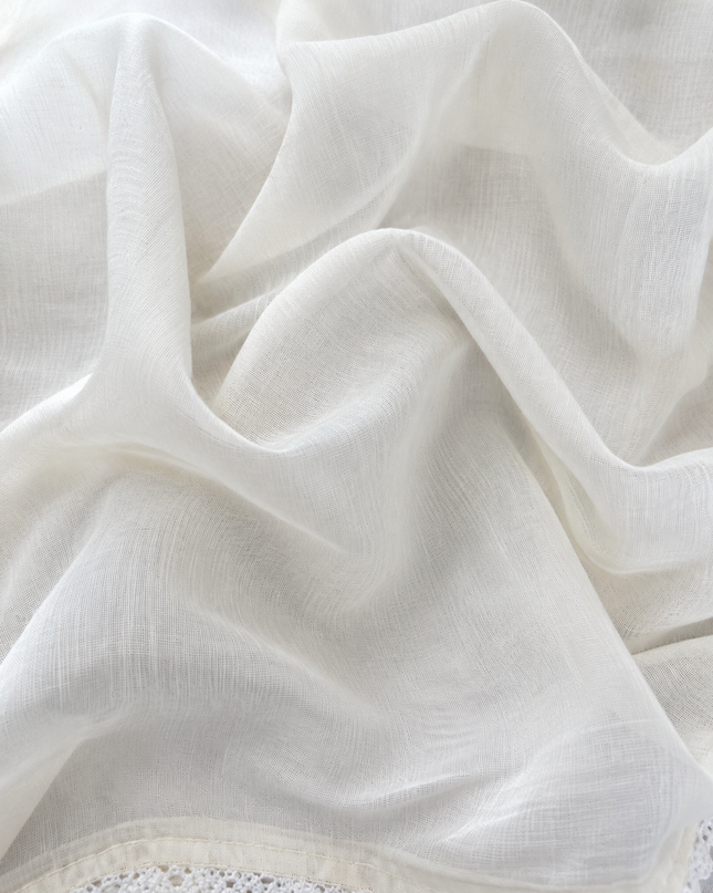 Mul Cotton Saree with Thread Work and Lace Border- Off White