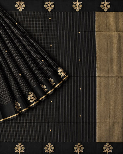 Kora Saree All over Check Design With Golden Border - Black