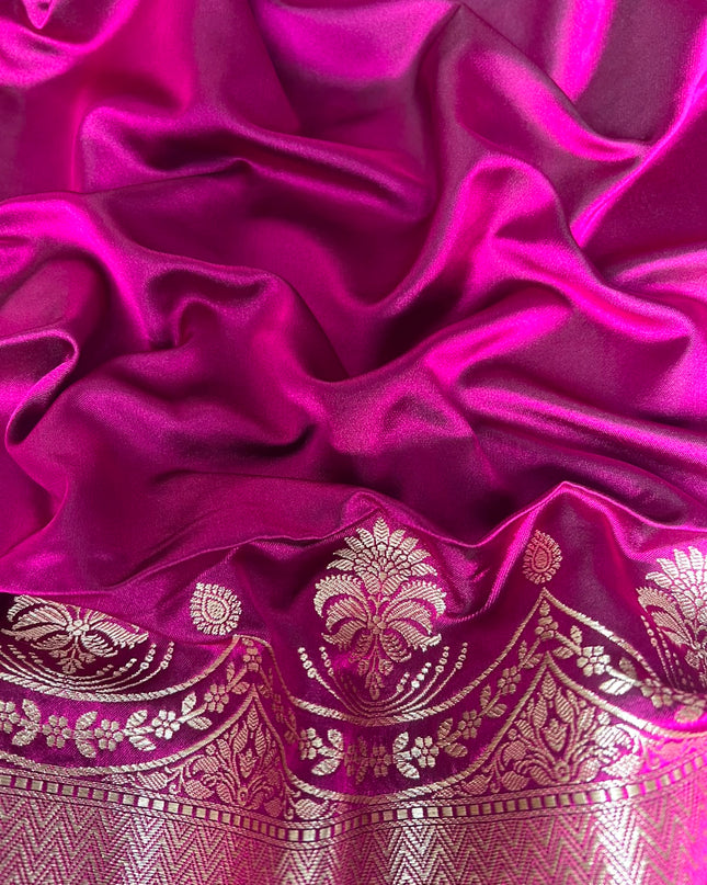 Mashru Banaras saree with All over Gold Zari Weaving Buttes and Zari Scallop Border - Magenta