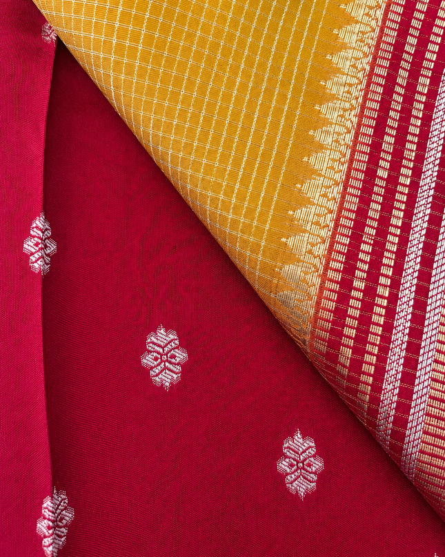 Green Silk Saree With Golden Zari Butties And Kanchi Border - Mustard & Red