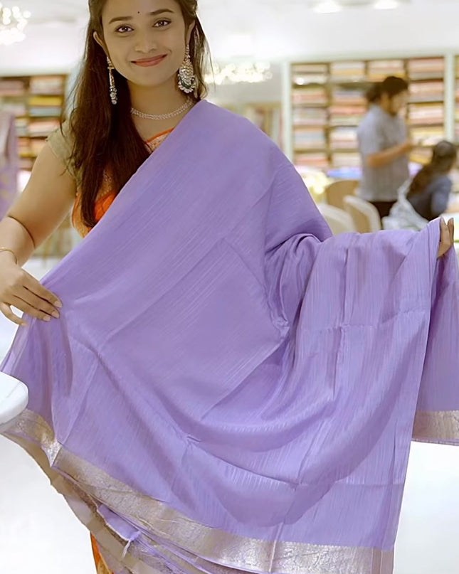 Koren Crepe Saree With All Over Checks Design and Flower Design Border - Lavender